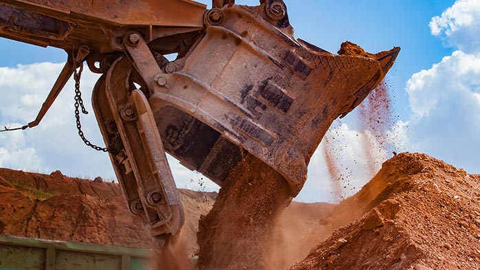 Guinea’s bauxite mining development : How CRU consulting helps secure investment